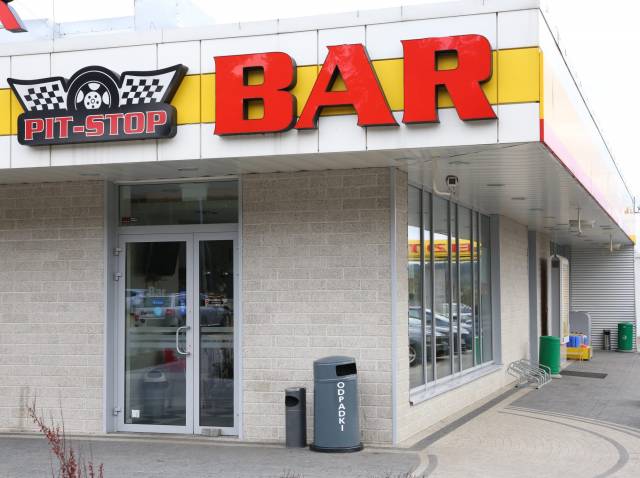 Bar Pit Stop