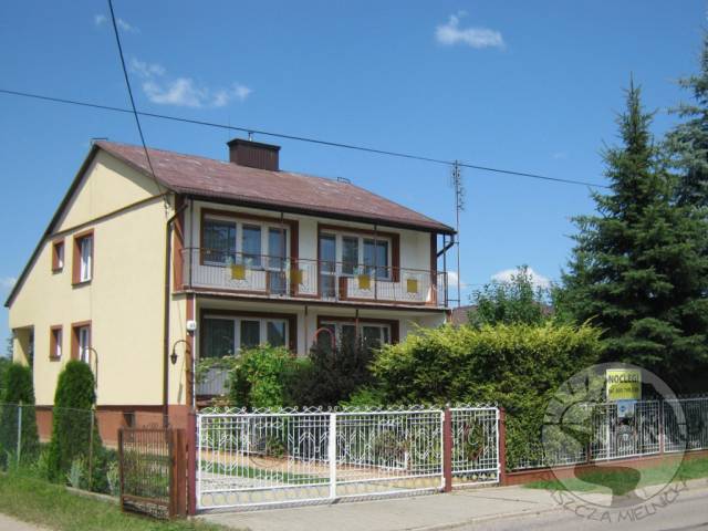 Domek w zagrodzie, Raisa Pachwicewicz