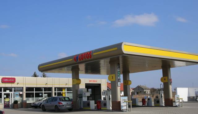 LOTOS Service Station in Drohiczyn